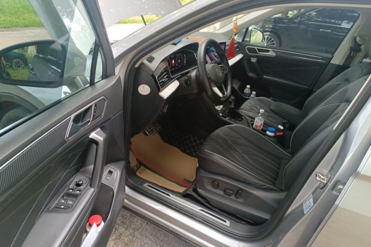 Used Volkswagen Tiguan L 2022 330TSI Automatic Two-Wheel Drive R-Line Enhanced Edition Driver Seat