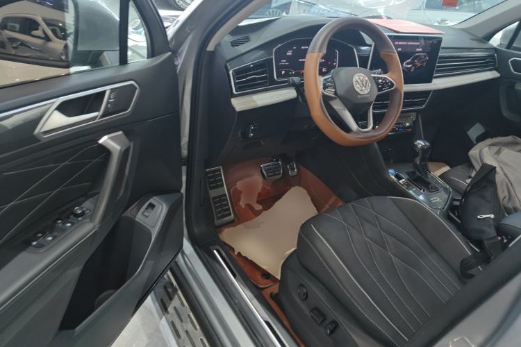 Used Volkswagen Tiguan L 2022 330TSI Automatic Two-Wheel Drive R-Line Enhanced Edition Driver Seat