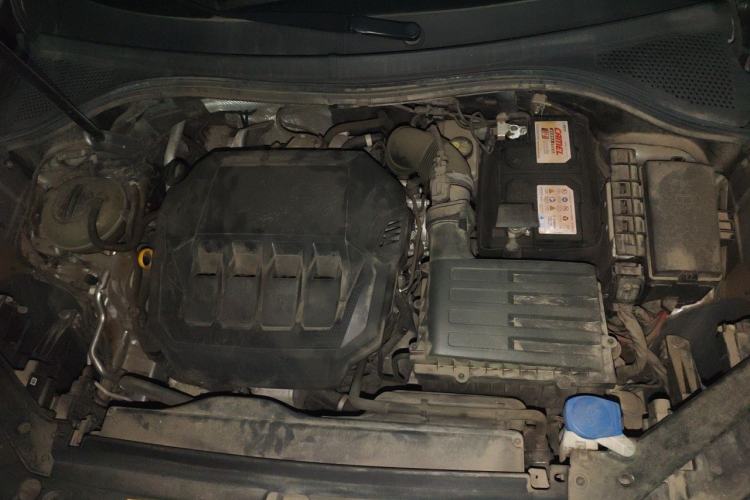 Used Volkswagen Tiguan L 2022 330TSI Automatic Two-Wheel Drive R-Line Enhanced Edition Engine Bay