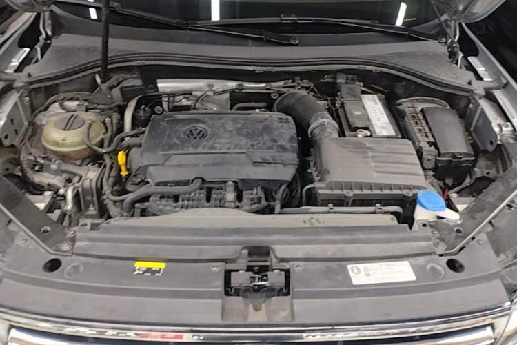 Used Volkswagen Tiguan L 2022 380TSI Automatic All-Wheel Drive R-Line Flagship 7-Seater Engine Bay