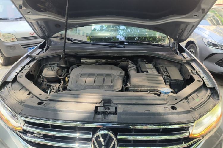 Used Volkswagen Tiguan L 2022 330TSI Automatic Two-Wheel Drive R-Line Enhanced Edition Engine Bay