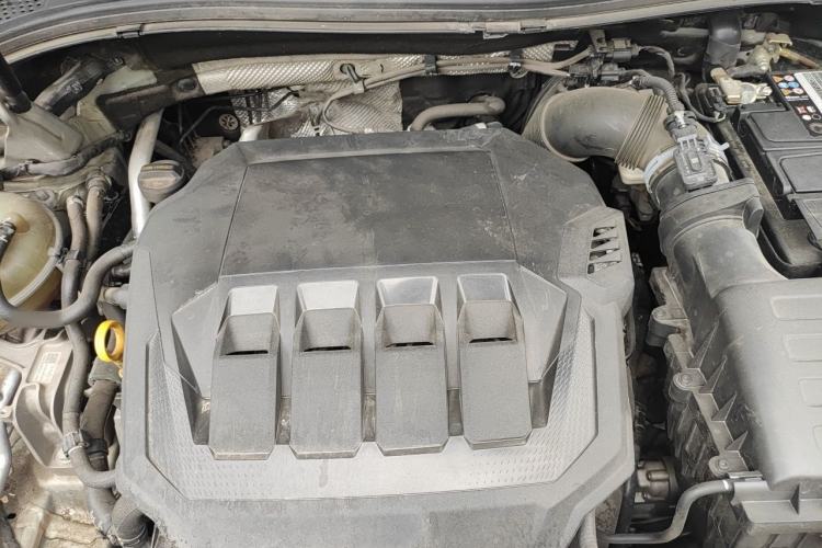 Used Volkswagen Tiguan L 2022 330TSI Automatic Two-Wheel Drive R-Line Enhanced Edition Engine Bay