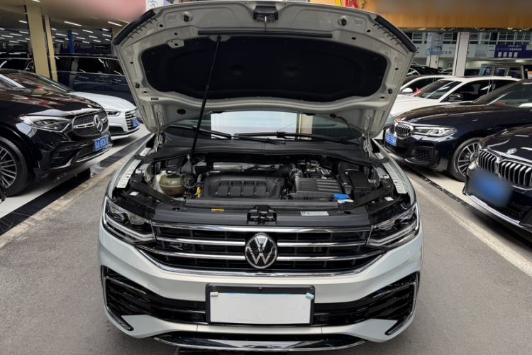 Used Volkswagen Tiguan L 2022 330TSI Automatic Two-Wheel Drive R-Line Enhanced Edition Engine Bay