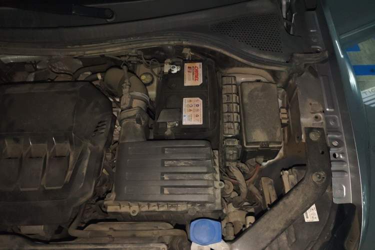 Used Volkswagen Tiguan L 2022 330TSI Automatic Two-Wheel Drive R-Line Enhanced Edition Engine Bay Left