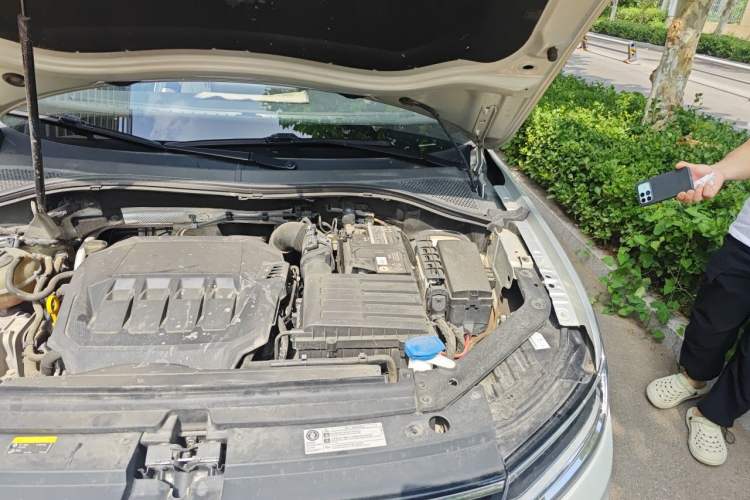 Used Volkswagen Tiguan L 2022 330TSI Automatic Two-Wheel Drive Smart Edition Engine Bay Left