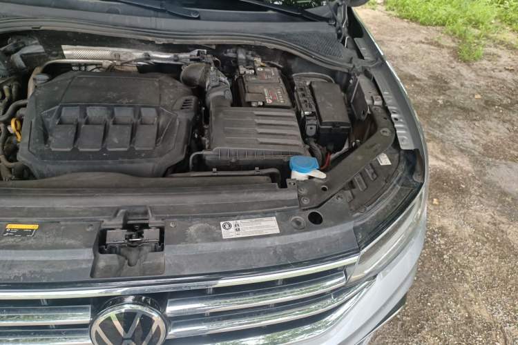 Used Volkswagen Tiguan L 2022 330TSI Automatic Two-Wheel Drive R-Line Enhanced Edition Engine Bay Left