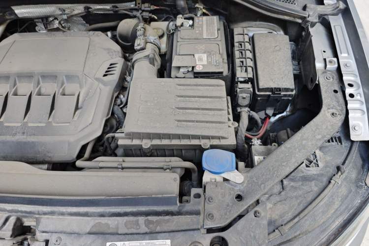 Used Volkswagen Tiguan L 2022 330TSI Automatic Two-Wheel Drive R-Line Flagship Edition Engine Bay Left