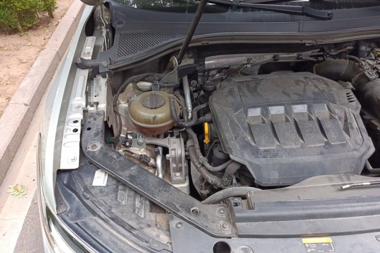 Used Volkswagen Tiguan L 2022 330TSI Automatic Two-Wheel Drive Smart Edition Engine Bay Right