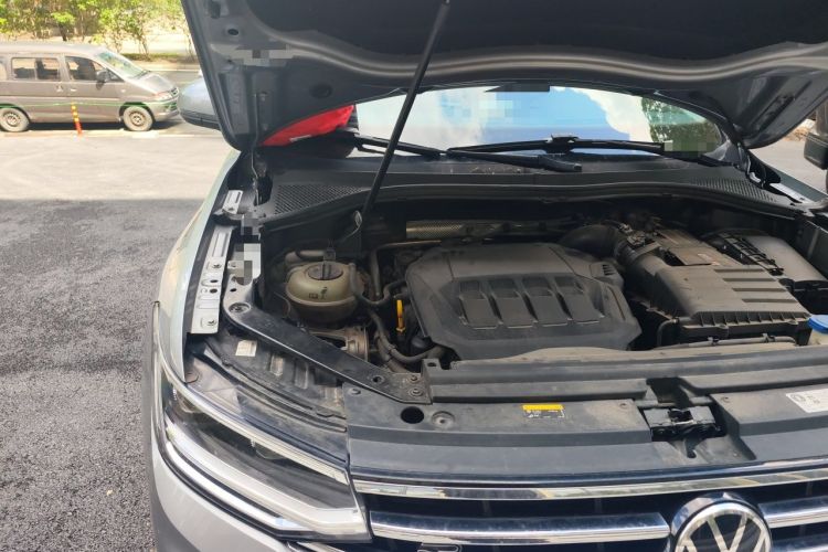 Used Volkswagen Tiguan L 2022 330TSI Automatic Two-Wheel Drive R-Line Enhanced Edition Engine Bay Right