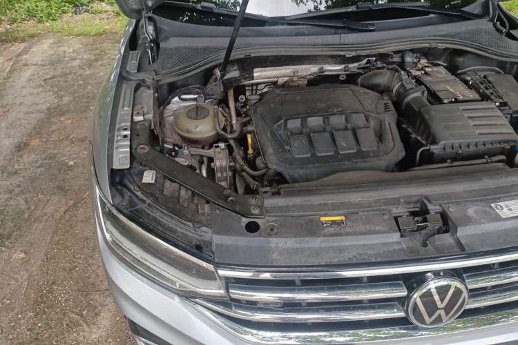 Used Volkswagen Tiguan L 2022 330TSI Automatic Two-Wheel Drive R-Line Enhanced Edition Engine Bay Right