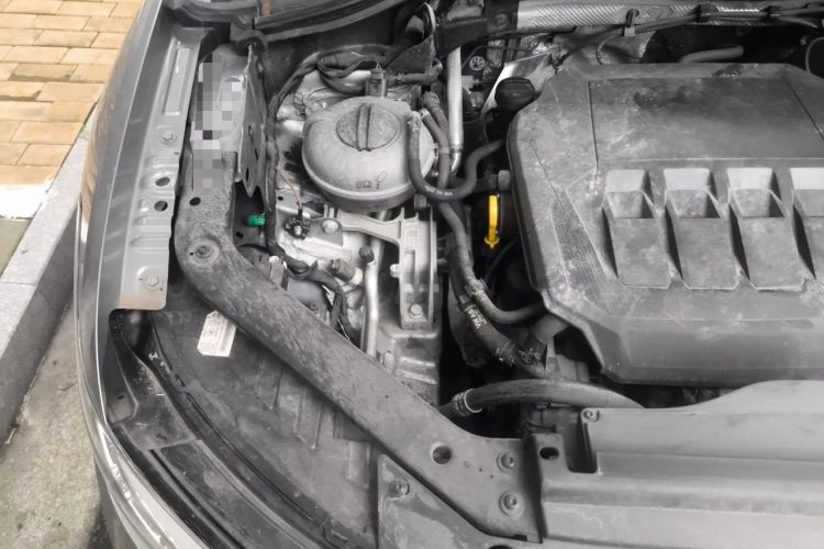 Used Volkswagen Tiguan L 2022 330TSI Automatic Two-Wheel Drive R-Line Enhanced Edition Engine Bay Right