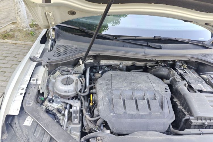 Used Volkswagen Tiguan L 2022 330TSI Automatic Two-Wheel Drive Smart Edition Engine Bay Right