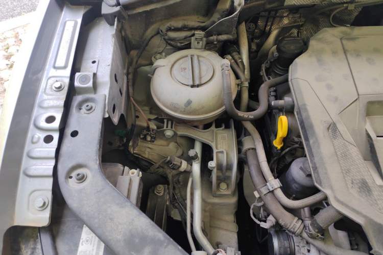 Used Volkswagen Tiguan L 2022 330TSI Automatic Two-Wheel Drive R-Line Enhanced Edition Engine Bay Right