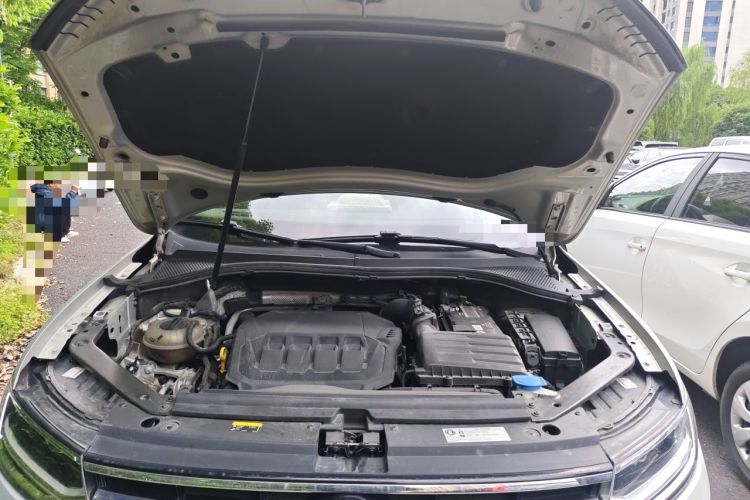 Used Volkswagen Tiguan L 2022 330TSI Automatic Two-Wheel Drive R-Line Enhanced Edition Engine Bay