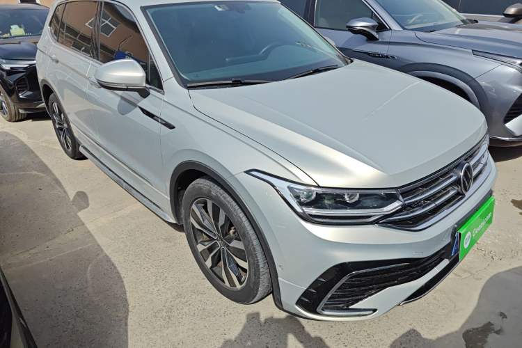 Used Volkswagen Tiguan L 2022 330TSI Automatic Two-Wheel Drive R-Line Enhanced Edition Exterior 1