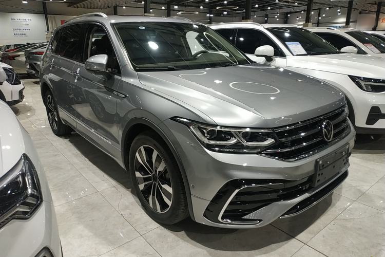 Used Volkswagen Tiguan L 2022 380TSI Automatic All-Wheel Drive R-Line Flagship 7-Seater Exterior 2