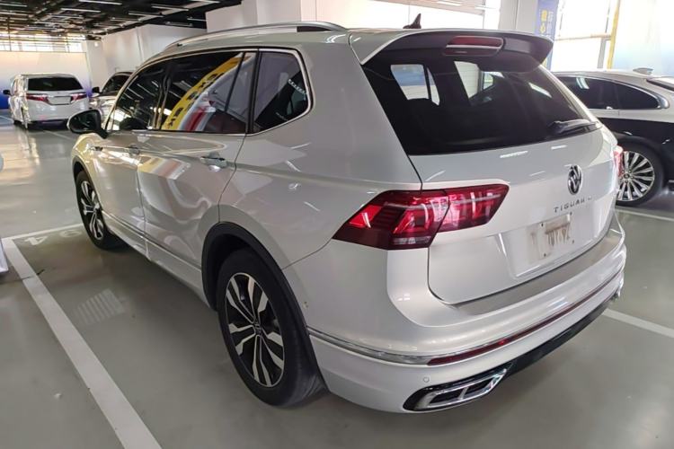 Used Volkswagen Tiguan L 2022 330TSI Automatic Two-Wheel Drive R-Line Enhanced Edition Exterior 2