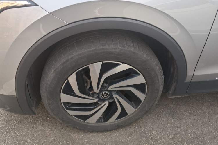 Used Volkswagen Tiguan L 2022 330TSI Automatic Two-Wheel Drive Smart Edition Exterior 3
