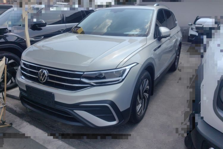 Used Volkswagen Tiguan L 2022 330TSI Automatic Two-Wheel Drive Smart Edition Exterior 3
