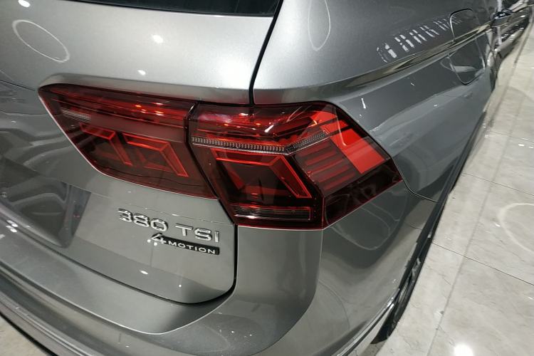 Used Volkswagen Tiguan L 2022 380TSI Automatic All-Wheel Drive R-Line Flagship 7-Seater Exterior 6