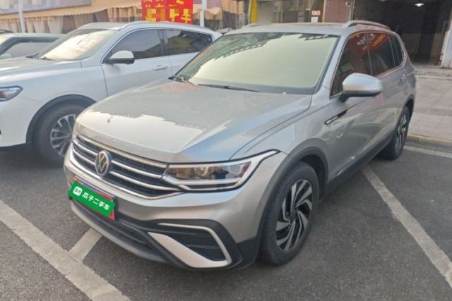 Ojetý Volkswagen Tiguan L 2022 330TSI Automatic Two-Wheel Drive Smart Edition