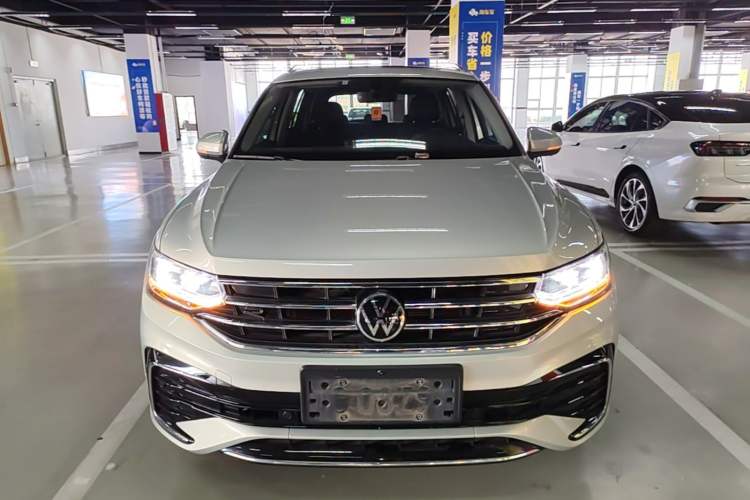 Used Volkswagen Tiguan L 2022 330TSI Automatic Two-Wheel Drive R-Line Enhanced Edition Front