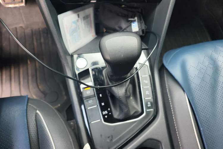 Used Volkswagen Tiguan L 2022 330TSI Automatic Two-Wheel Drive R-Line Enhanced Edition Gear Lever