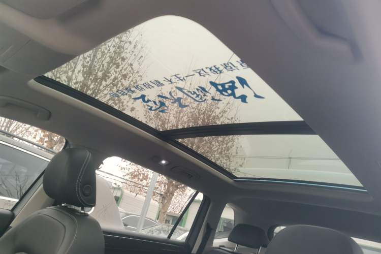 Used Volkswagen Tiguan L 2022 330TSI Automatic Two-Wheel Drive R-Line Enhanced Edition Headliner