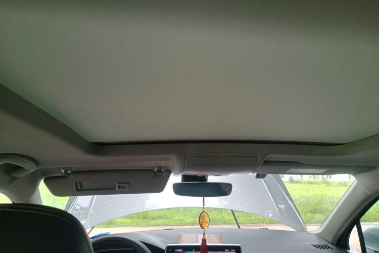 Used Volkswagen Tiguan L 2022 330TSI Automatic Two-Wheel Drive R-Line Enhanced Edition Headliner