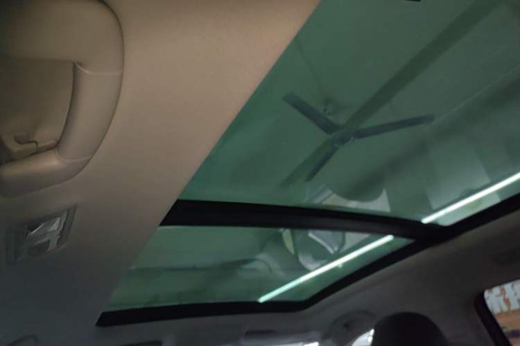 Used Volkswagen Tiguan L 2022 330TSI Automatic Two-Wheel Drive R-Line Flagship Edition Headliner