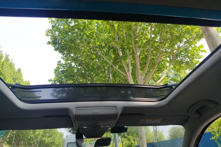 Used Volkswagen Tiguan L 2022 330TSI Automatic Two-Wheel Drive R-Line Enhanced Edition Headliner