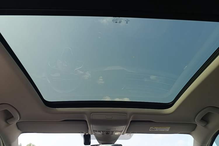 Used Volkswagen Tiguan L 2022 330TSI Automatic Two-Wheel Drive R-Line Flagship Edition Headliner