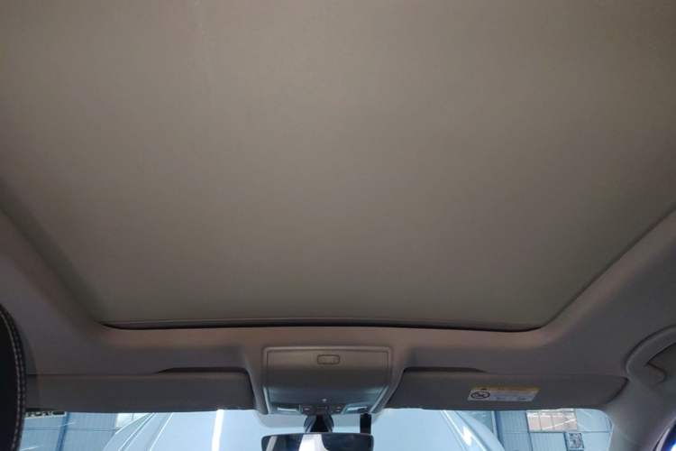 Used Volkswagen Tiguan L 2022 330TSI Automatic Two-Wheel Drive R-Line Enhanced Edition Headliner