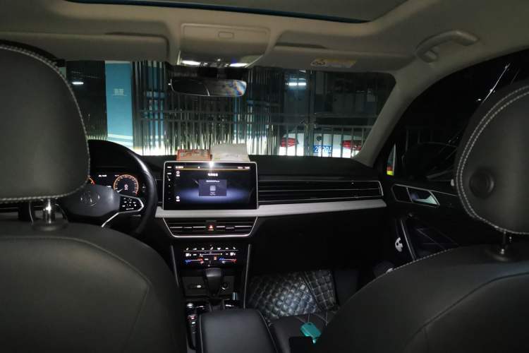 Used Volkswagen Tiguan L 2022 330TSI Automatic Two-Wheel Drive R-Line Enhanced Edition Headliner