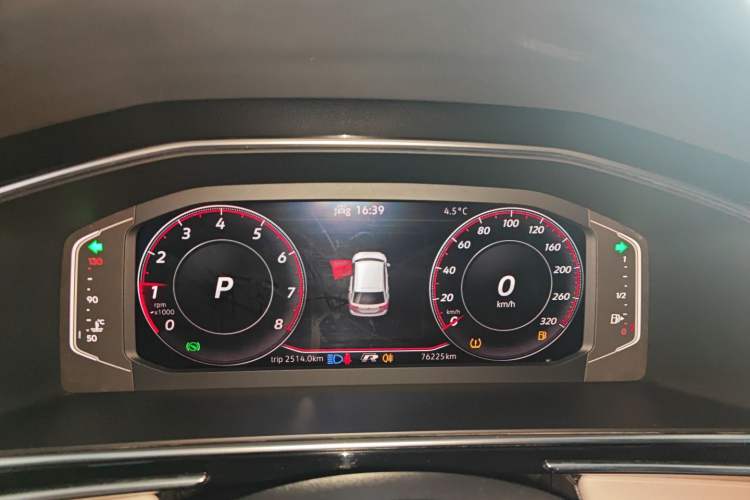 Used Volkswagen Tiguan L 2022 330TSI Automatic Two-Wheel Drive Smart Edition Instrument Cluster