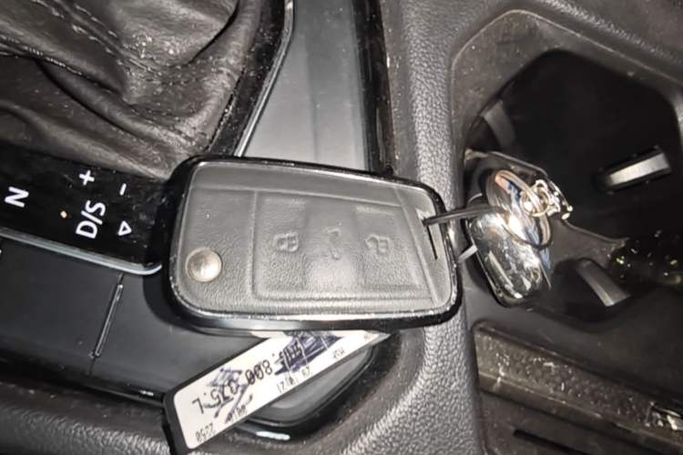 Used Volkswagen Tiguan L 2022 330TSI Automatic Two-Wheel Drive R-Line Enhanced Edition Interior 1