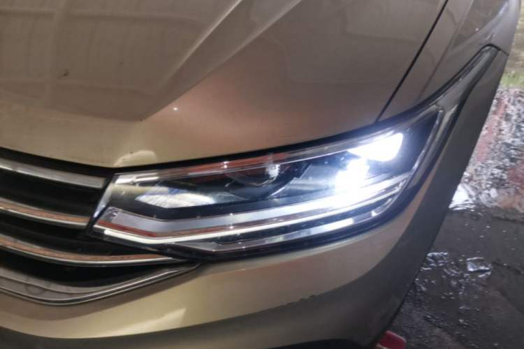 Used Volkswagen Tiguan L 2022 330TSI Automatic Two-Wheel Drive Smart Edition Left Front Headlight