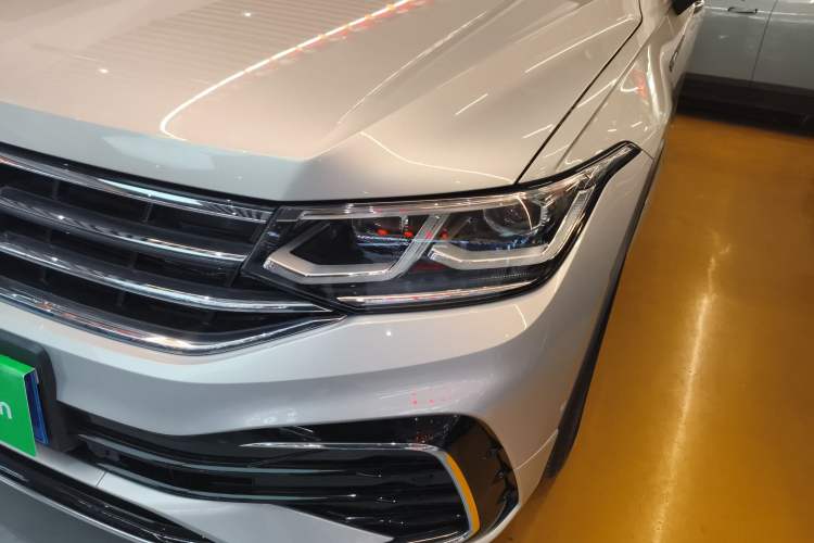Used Volkswagen Tiguan L 2022 330TSI Automatic Two-Wheel Drive R-Line Flagship Edition Left Front Headlight