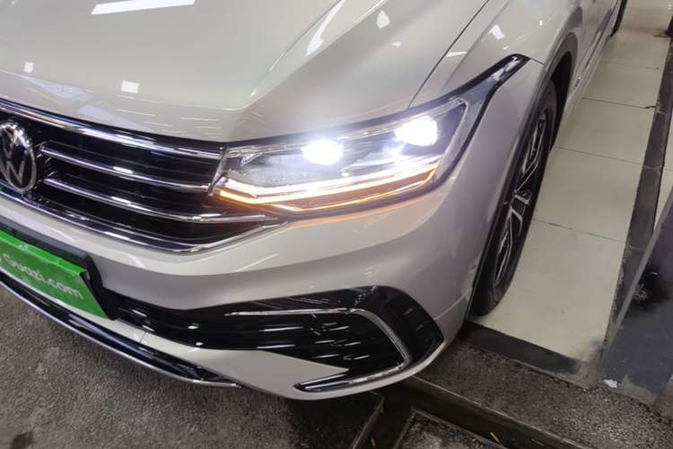Used Volkswagen Tiguan L 2022 330TSI Automatic Two-Wheel Drive R-Line Enhanced Edition Left Front Headlight