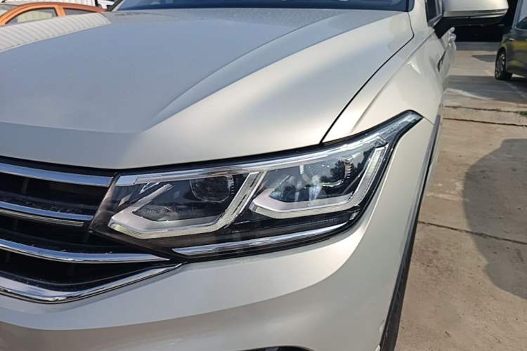 Used Volkswagen Tiguan L 2022 330TSI Automatic Two-Wheel Drive R-Line Flagship Edition Left Front Headlight