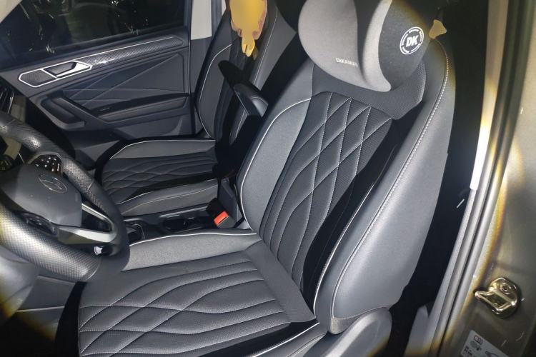 Used Volkswagen Tiguan L 2022 330TSI Automatic Two-Wheel Drive R-Line Enhanced Edition Left Front Seat