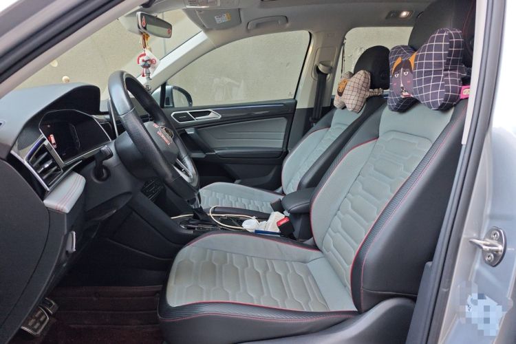 Used Volkswagen Tiguan L 2022 330TSI Automatic Two-Wheel Drive R-Line Flagship Edition Left Front Seat