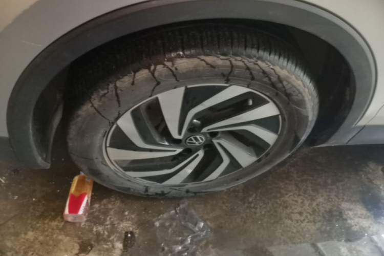 Used Volkswagen Tiguan L 2022 330TSI Automatic Two-Wheel Drive Smart Edition Left Front Wheel Hub