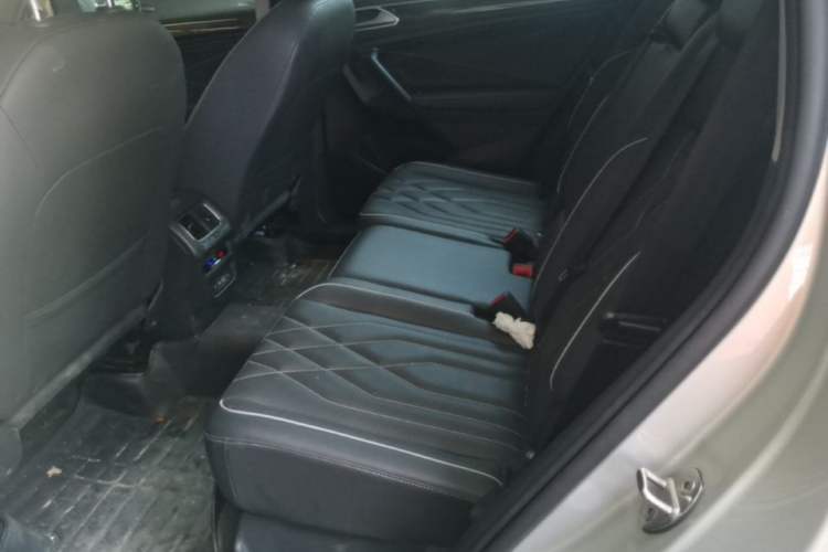 Used Volkswagen Tiguan L 2022 330TSI Automatic Two-Wheel Drive Smart Edition Left Rear Seat