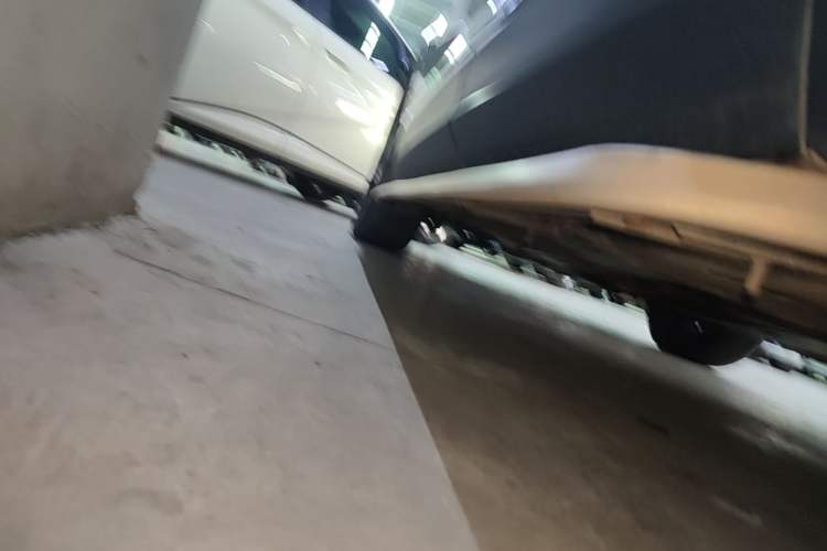 Used Volkswagen Tiguan L 2022 330TSI Automatic Two-Wheel Drive Smart Edition Left Side Sill