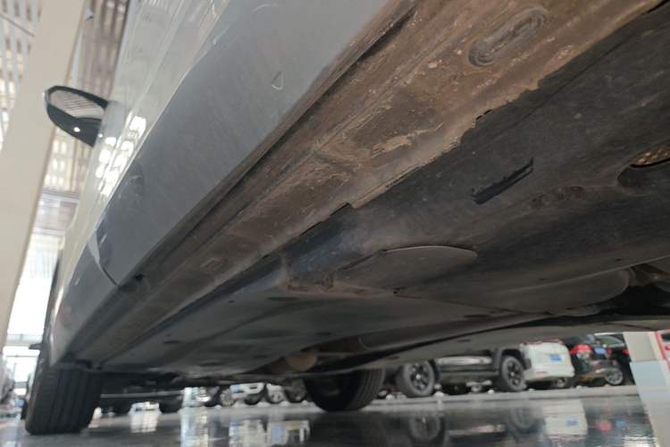 Used Volkswagen Tiguan L 2022 330TSI Automatic Two-Wheel Drive R-Line Enhanced Edition Left Side Sill
