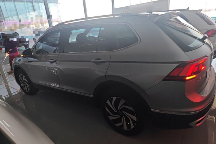 Used Volkswagen Tiguan L 2022 330TSI Automatic Two-Wheel Drive Smart Edition Left Side