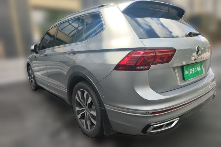Used Volkswagen Tiguan L 2022 330TSI Automatic Two-Wheel Drive R-Line Enhanced Edition Rear Left 45 Deg