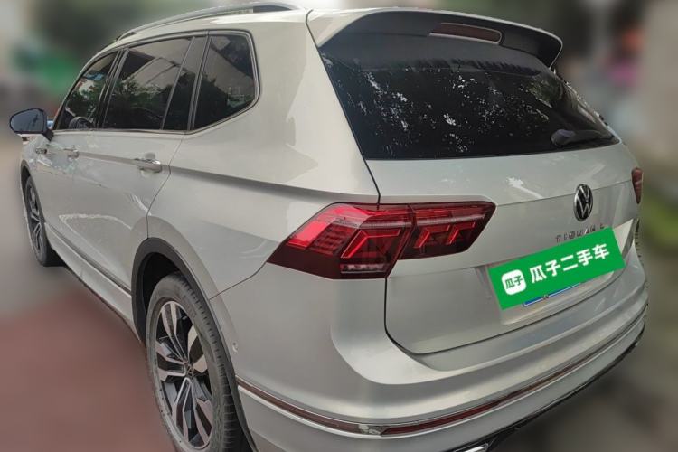Used Volkswagen Tiguan L 2022 330TSI Automatic Two-Wheel Drive R-Line Enhanced Edition Rear Left 45 Deg