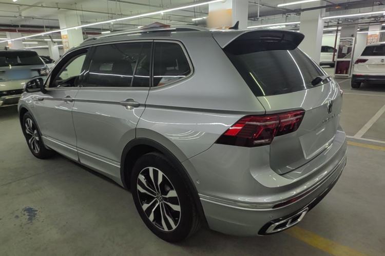Used Volkswagen Tiguan L 2022 330TSI Automatic Two-Wheel Drive R-Line Flagship Edition Rear Left 45 Deg